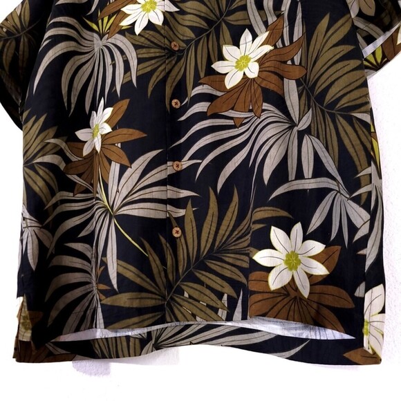 NEW Tommy Bahama 100% Silk Textured Short Sleeve Resort Button Down Green Floral - Picture 6 of 9